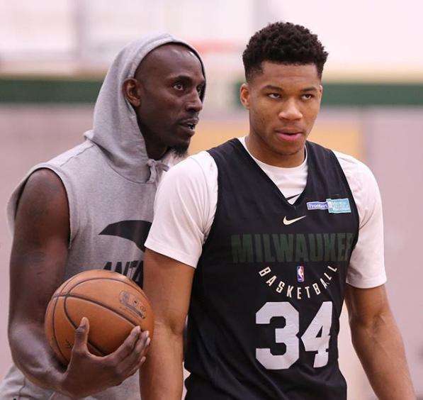 據進行自我 據進行自我