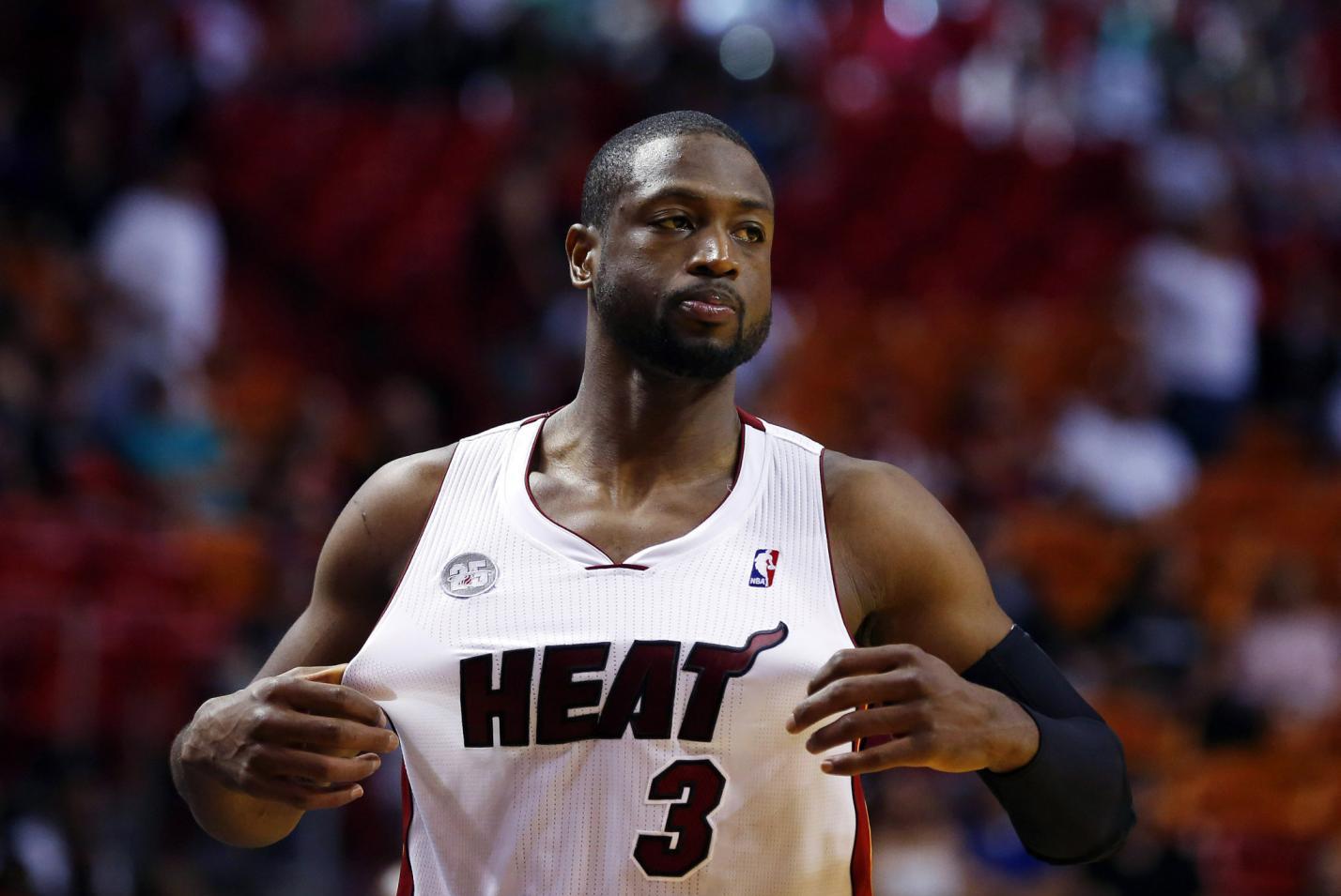 打完亚冠再 打完亚冠再