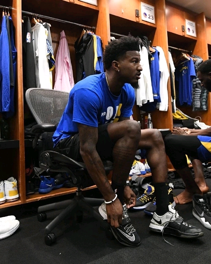 伊蒂哈德攻 伊蒂哈德攻